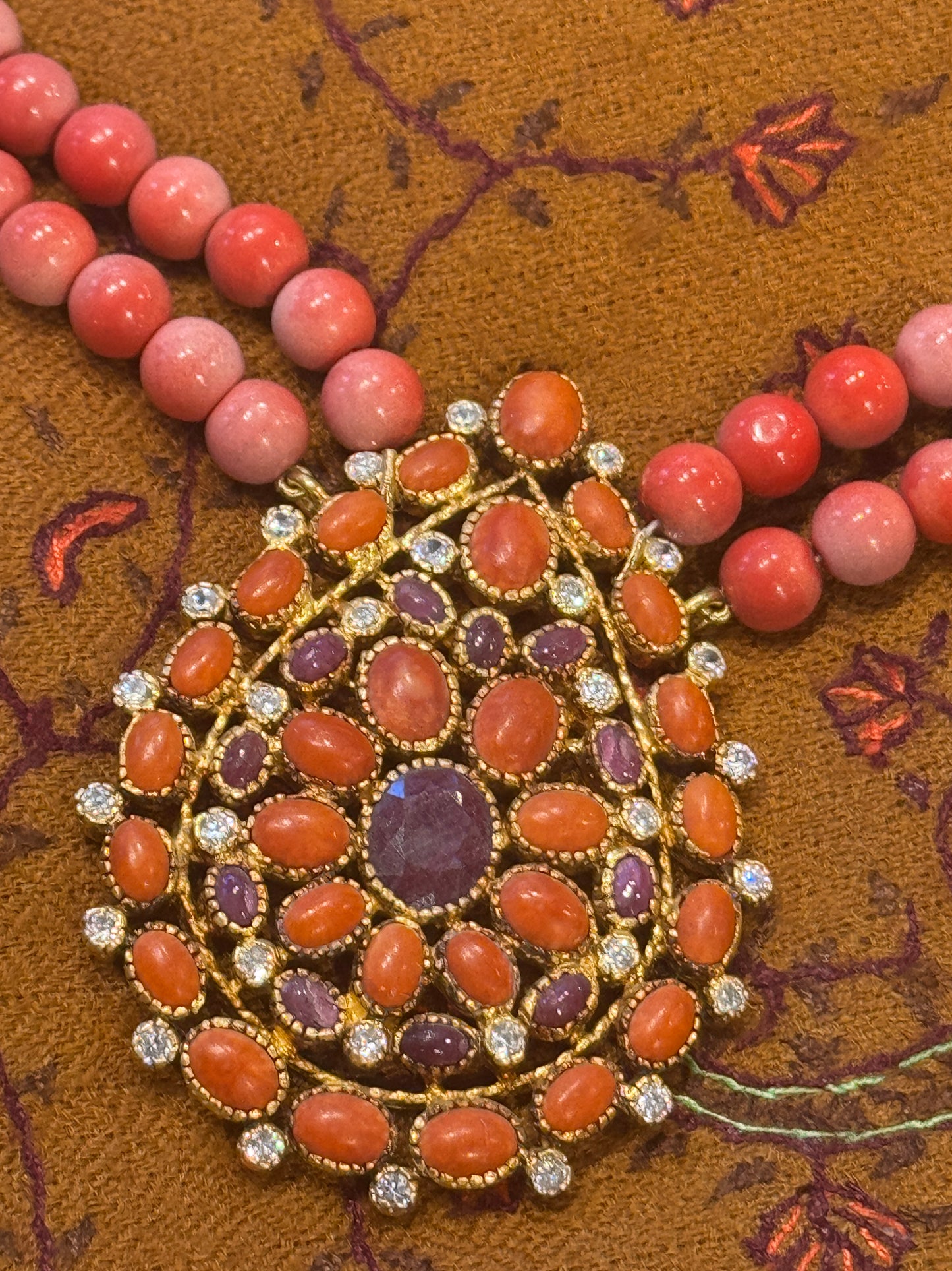 ALL THAT GLITTERS CORAL& RUBY NECKLACE