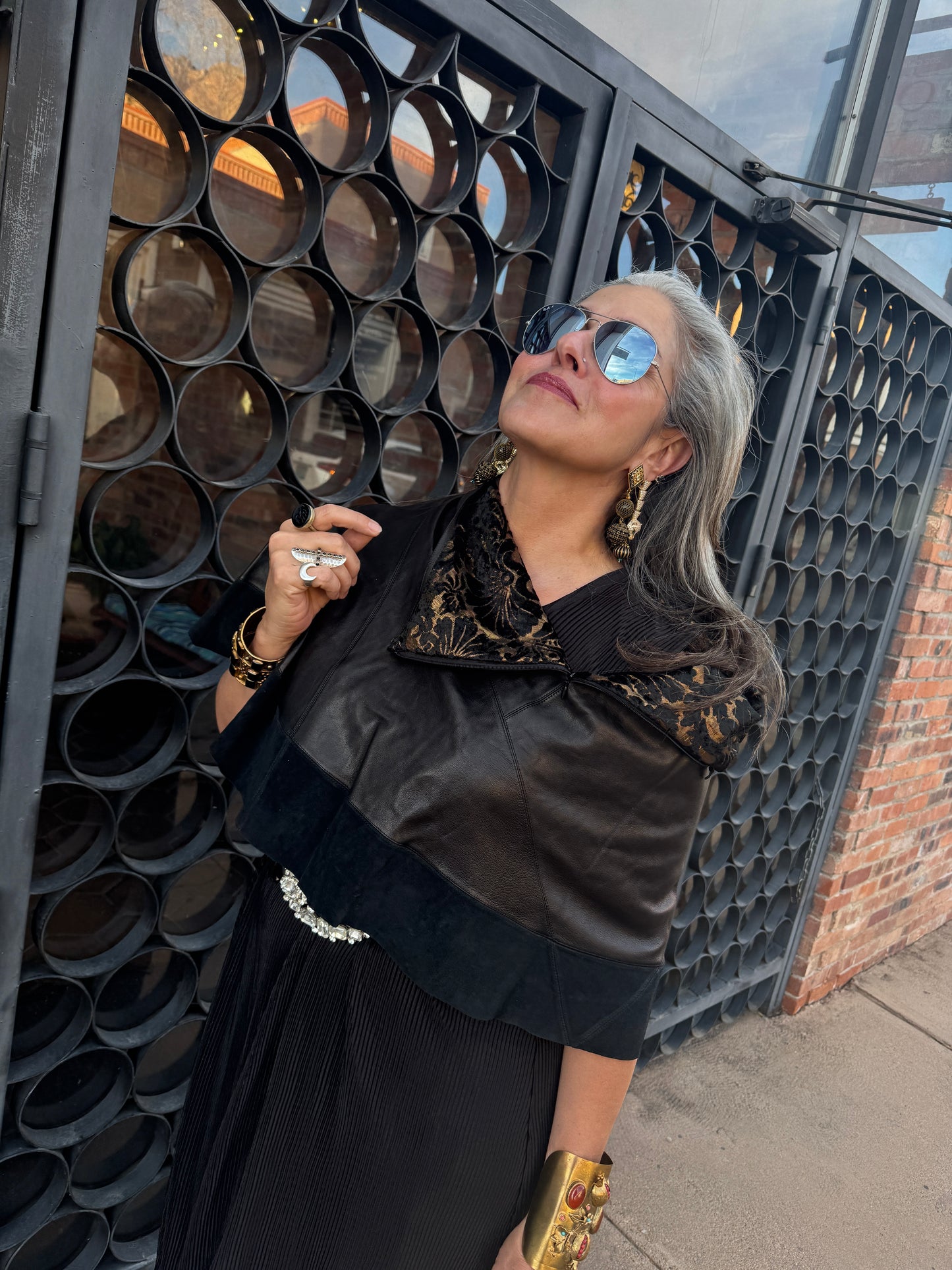 BLACK LEATHER CAPELET