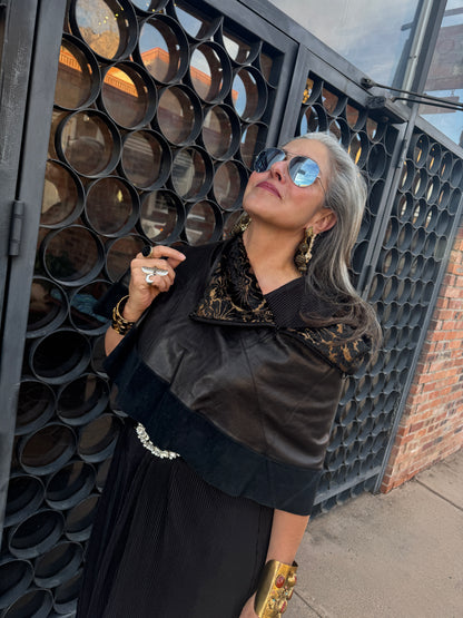 BLACK LEATHER CAPELET