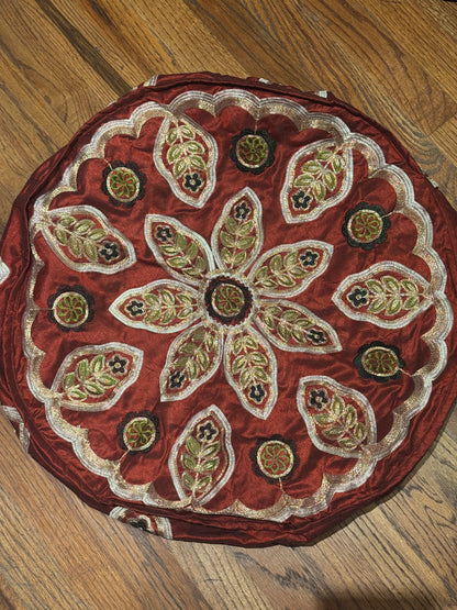 POUF SILK EMBROIDERED