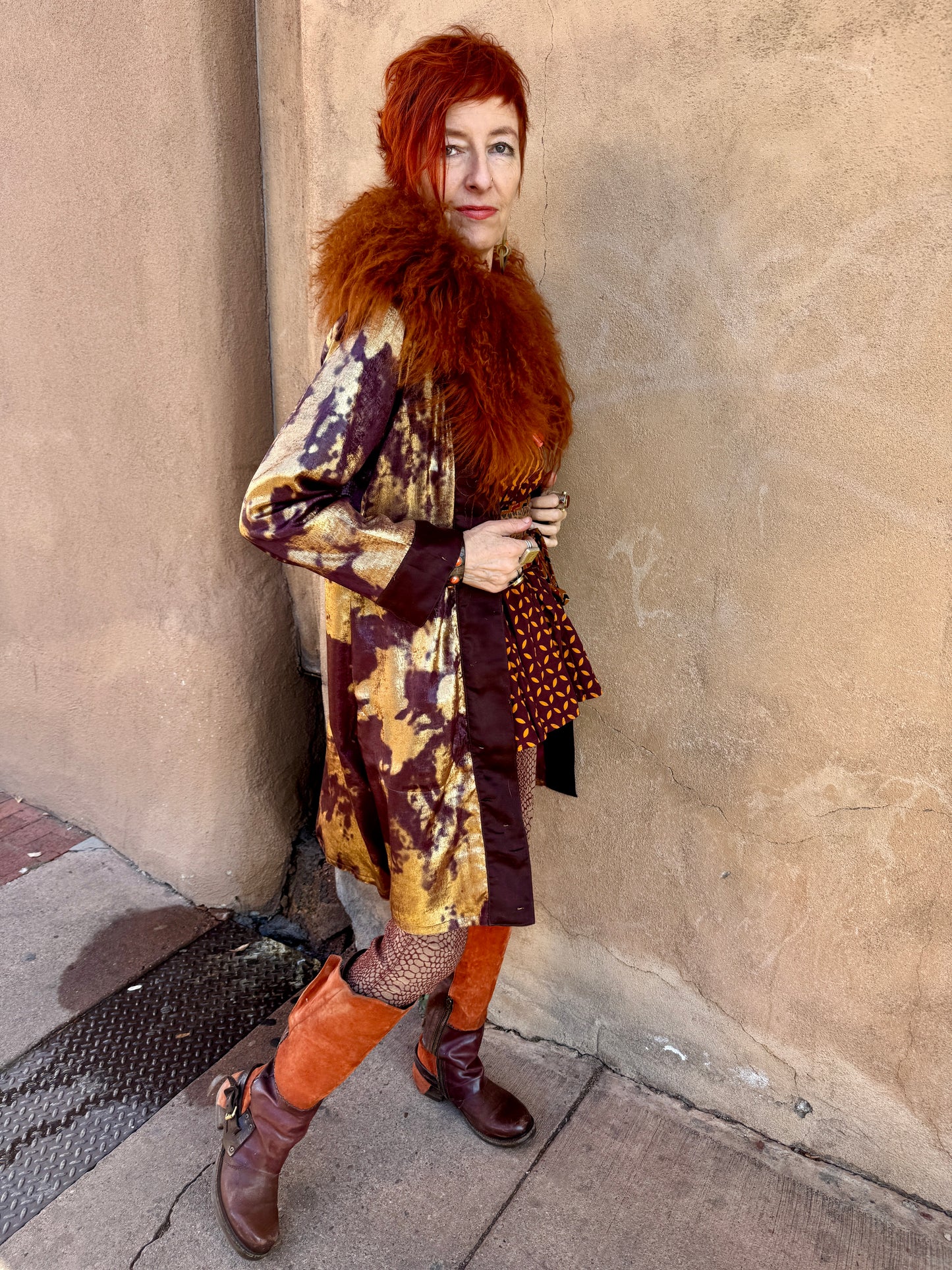 CHOCOLATE WINE GILDED CLOUD COAT