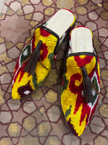 DAMSA VELVET IKAT SLIPPERS