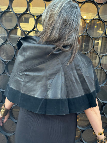BLACK LEATHER CAPELET
