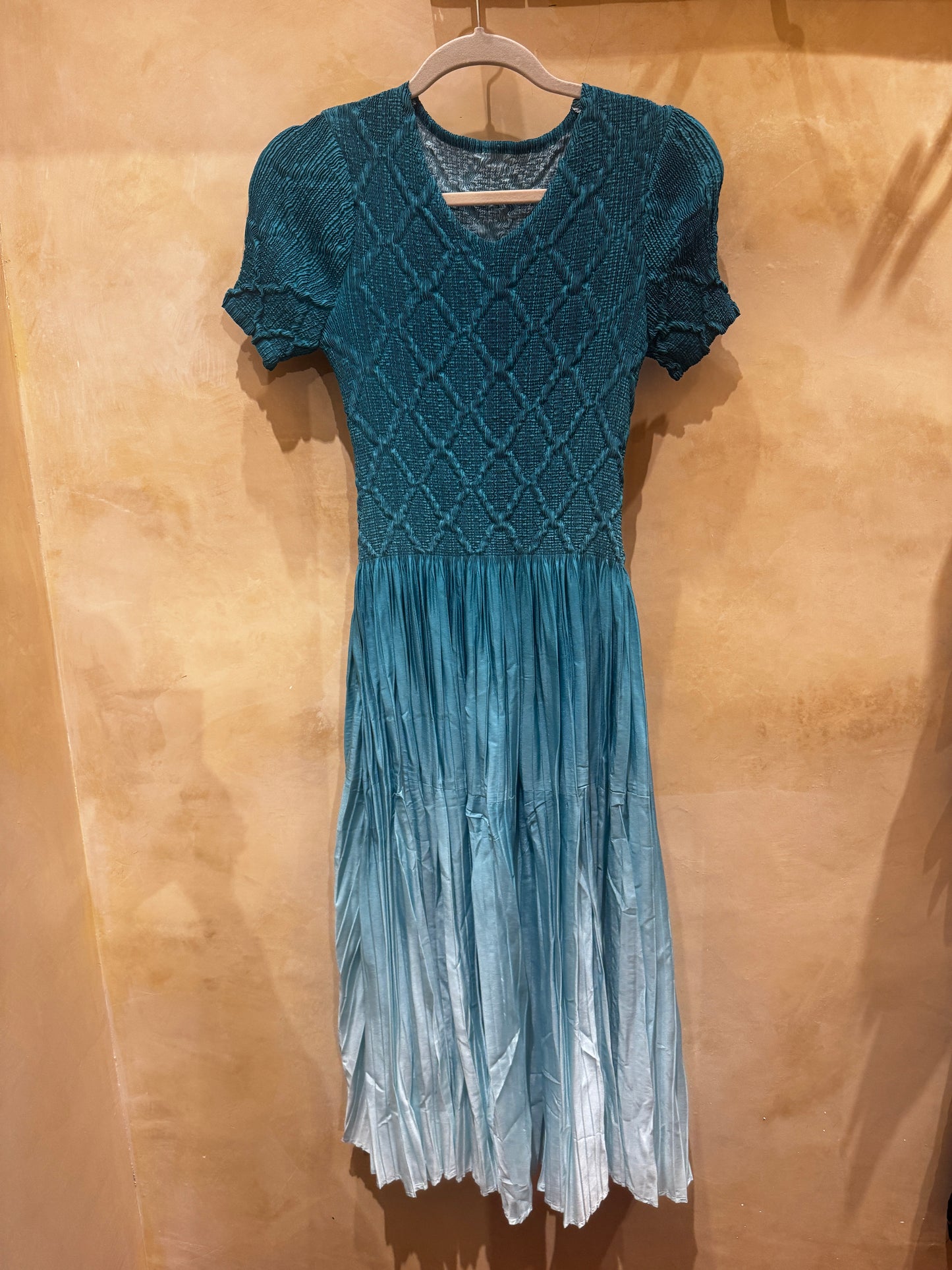 GENEVIEVE OMBRE SMOCK TOP DRESS