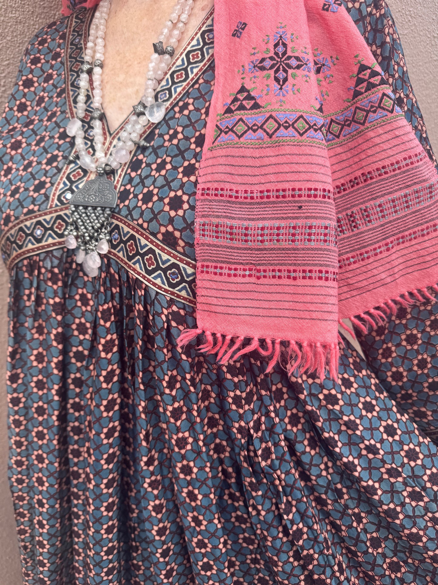 MASTERPIECE SOOF WOOL SCARF HANDLOOM HANDSPUN HAND EMBROIDERED