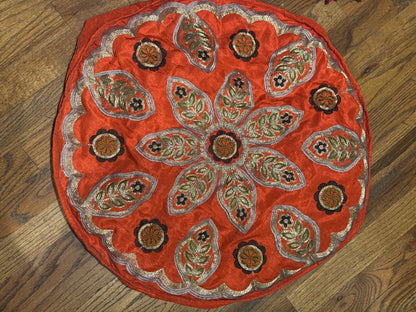 POUF SILK EMBROIDERED