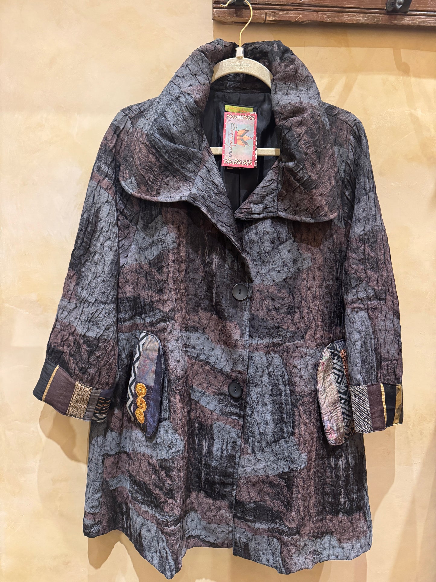 STORMY NIGHT TRENCH COAT