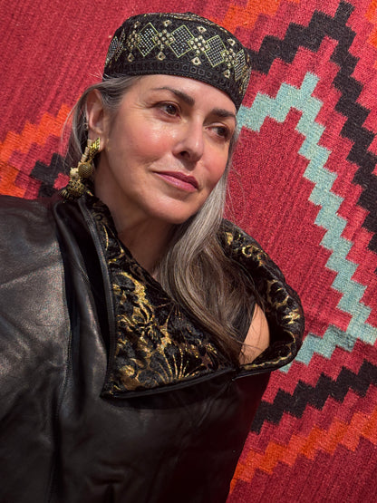 BLACK LEATHER CAPELET