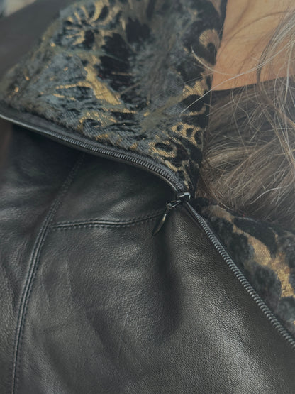 BLACK LEATHER CAPELET