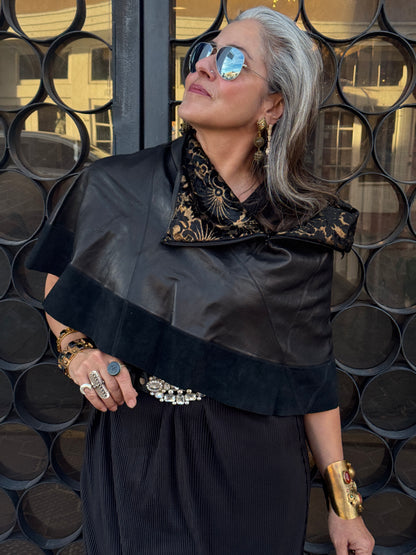 BLACK LEATHER CAPELET