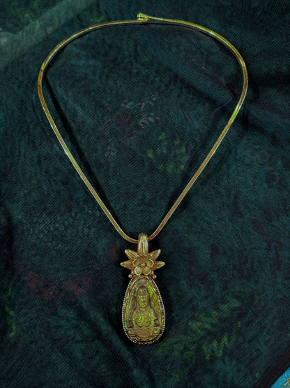 QUAN YIN HAND CARVED LABRADORITE PENDANT COLLAR NECKLACE