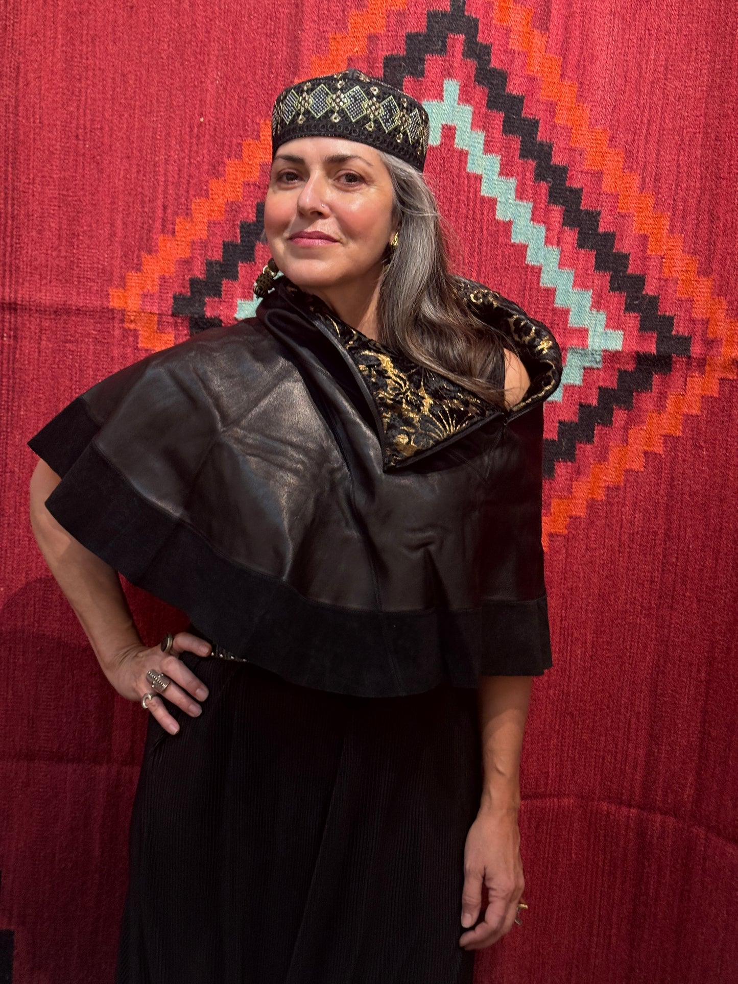 BLACK LEATHER CAPELET