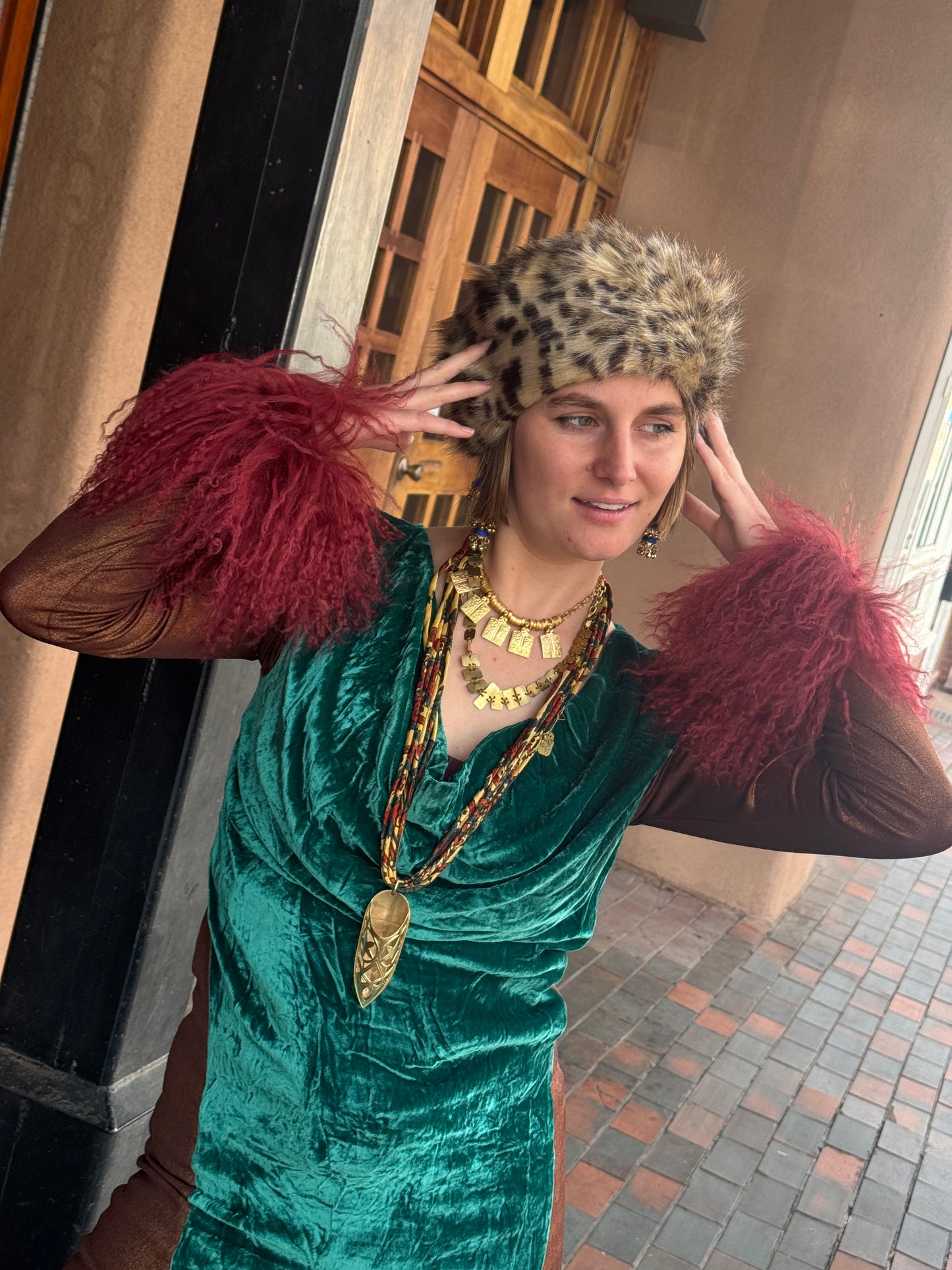 MONGOLIAN CURLY LAMB CUFFS