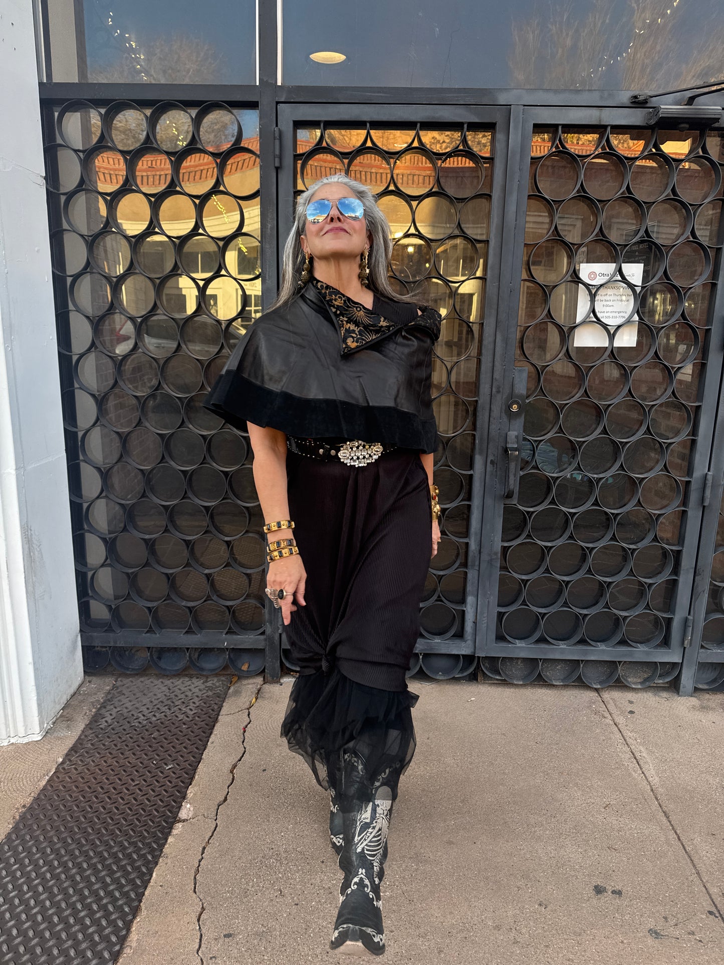 BLACK LEATHER CAPELET