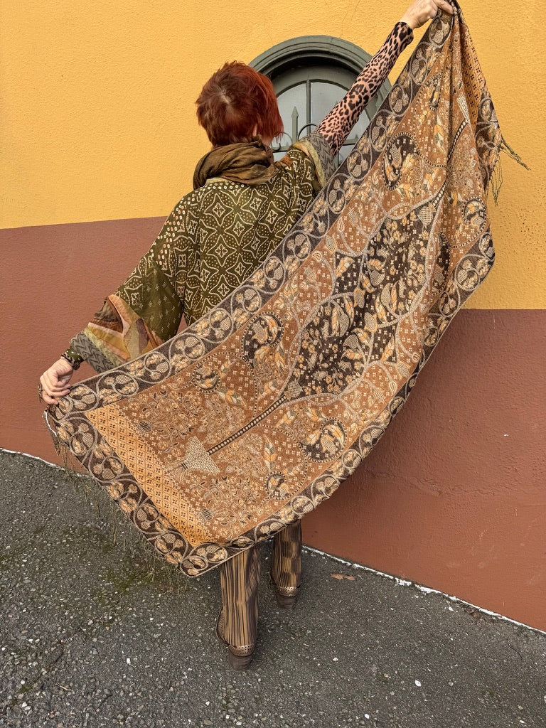 REVERSIBALE AUTUMNAL ANATOLIAN TULIPS SHAWL