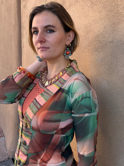 STRETCHY ABSTRACT PEACE BUTTON SHACKET