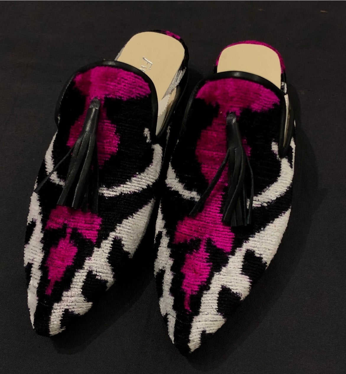 DAMSA VELVET IKAT SLIPPERS