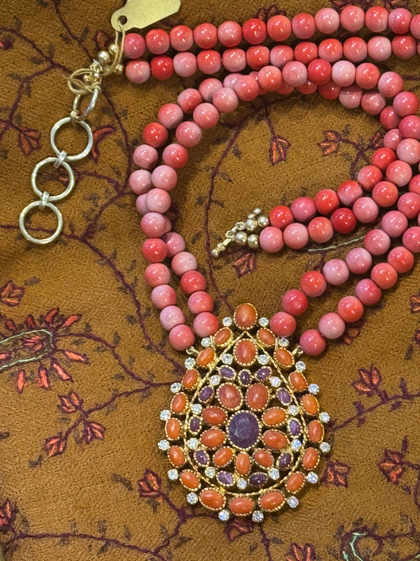 ALL THAT GLITTERS CORAL& RUBY NECKLACE
