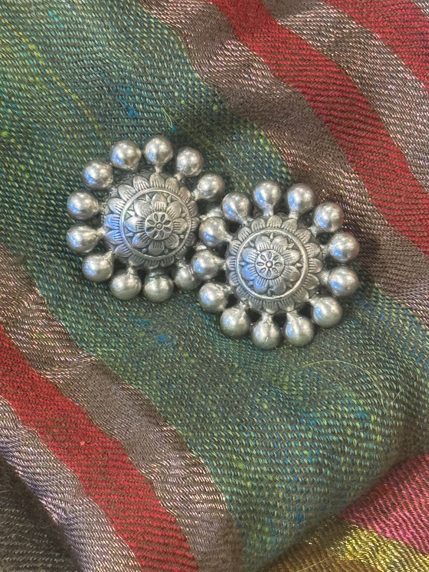 WAGON WHEEL POST EARRINGS