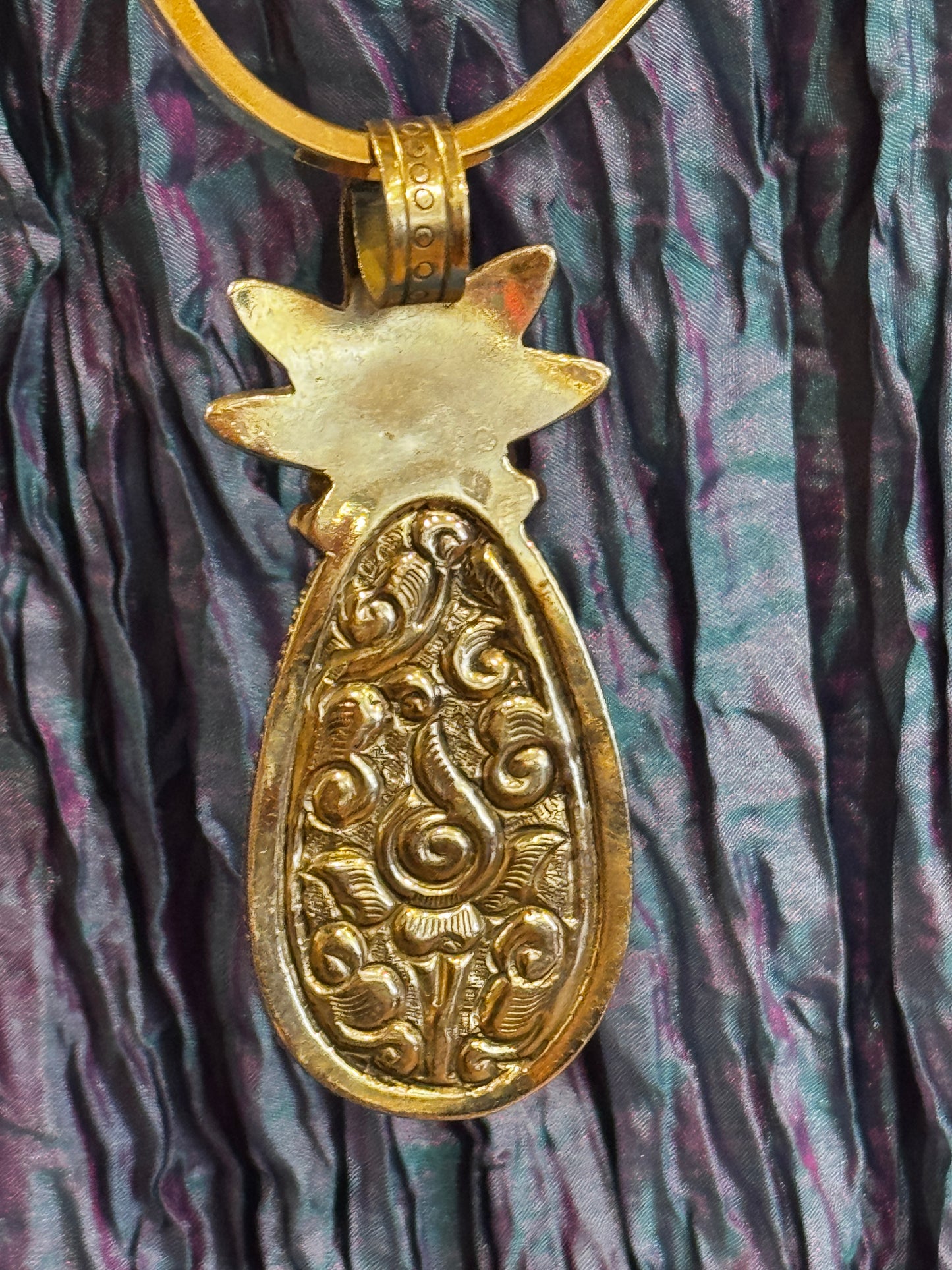 QUAN YIN HAND CARVED LABRADORITE PENDANT COLLAR NECKLACE