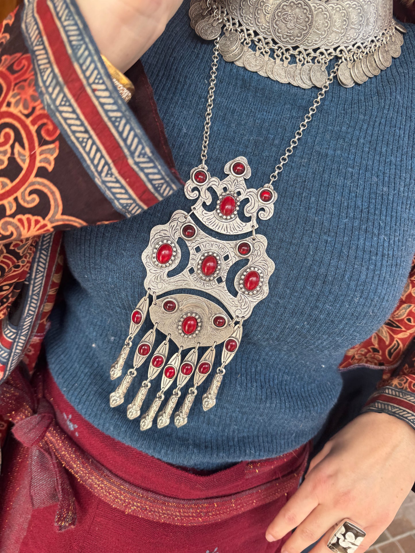 TURKISH DELIGHT SILVER BERRY RESIN NECKLACE