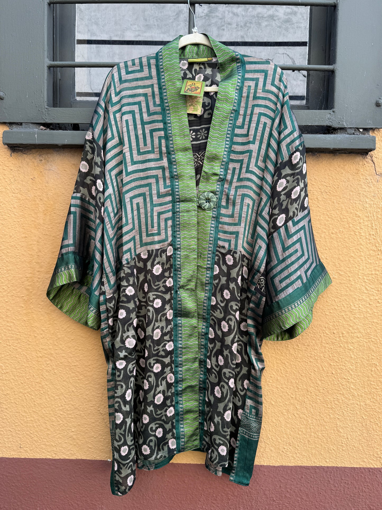 GREEN GRAPHIC KIMONOS - SHORT AND LONG