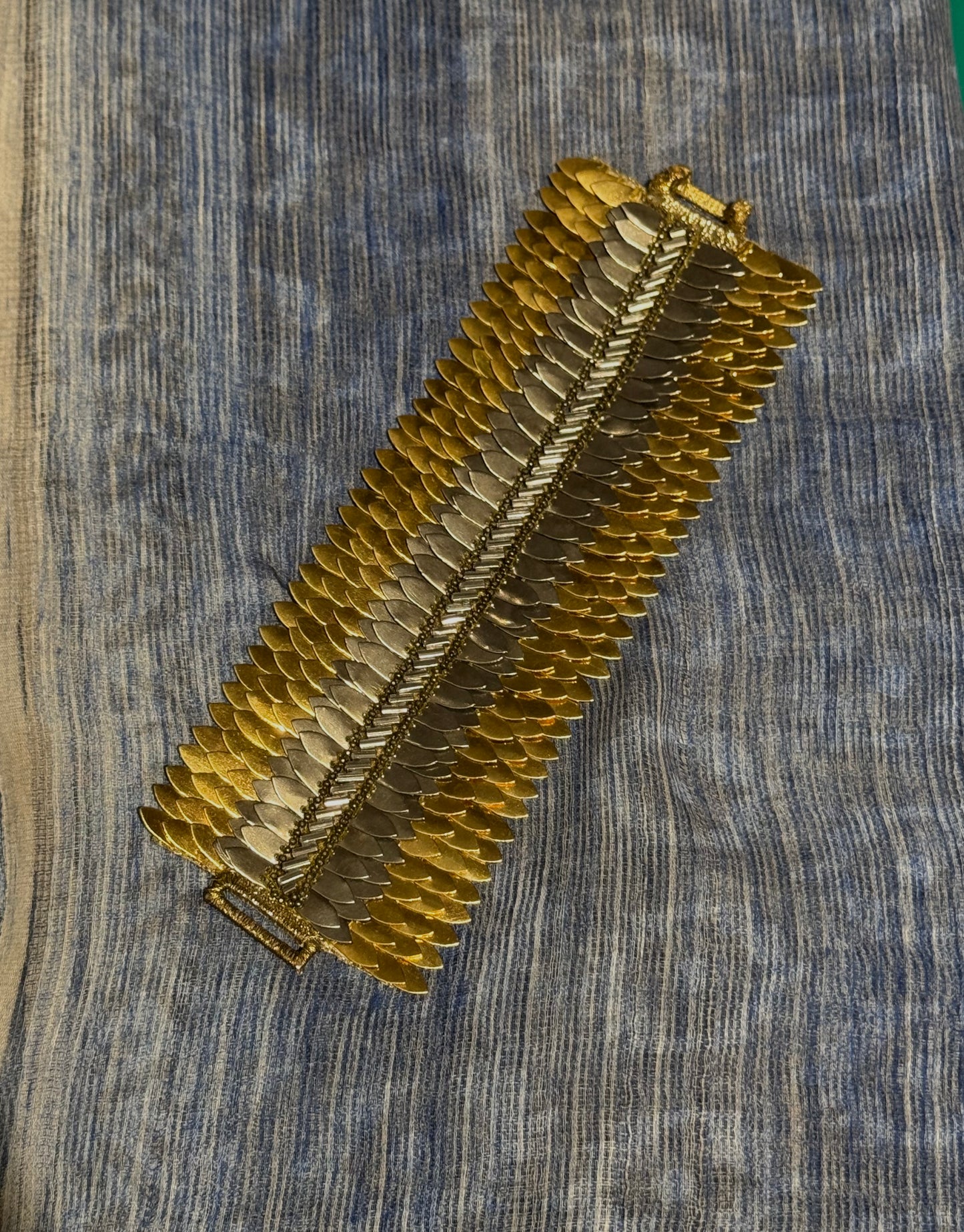 INTRICATE METAL FISH SCALE WRIST WRAPS