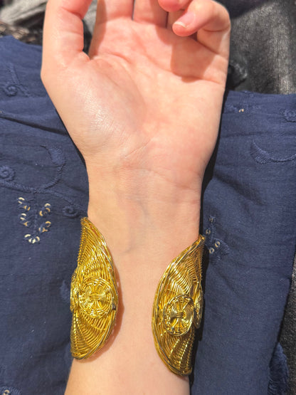 HAND WOVEN MASTERPIECE BRASS WIRE CUFF
