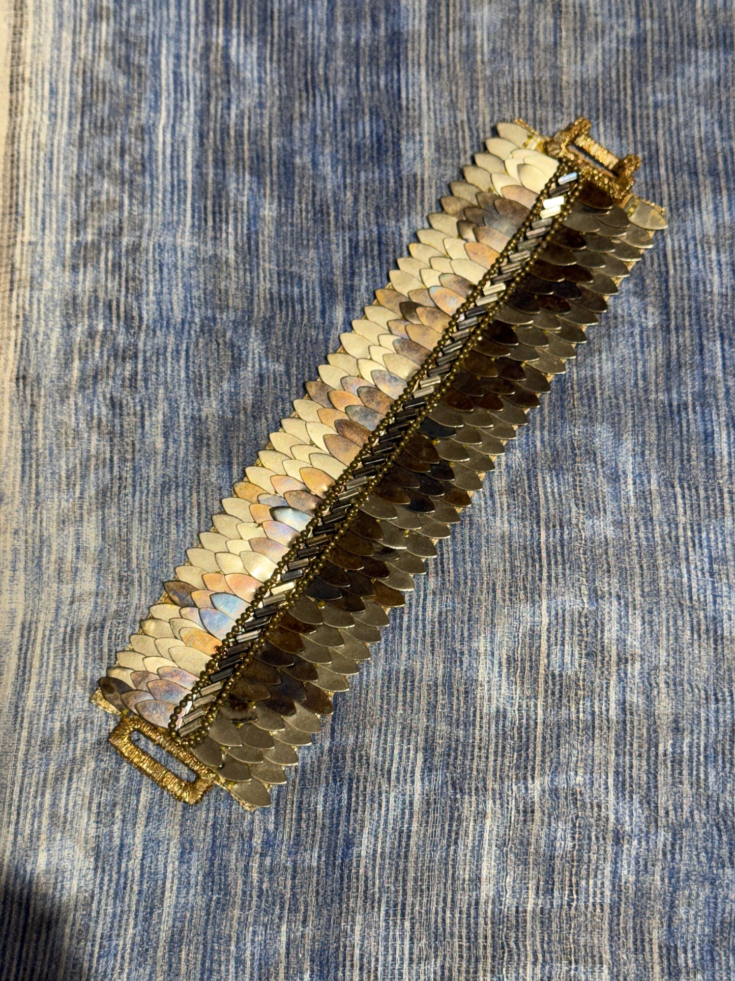 INTRICATE METAL FISH SCALE WRIST WRAPS