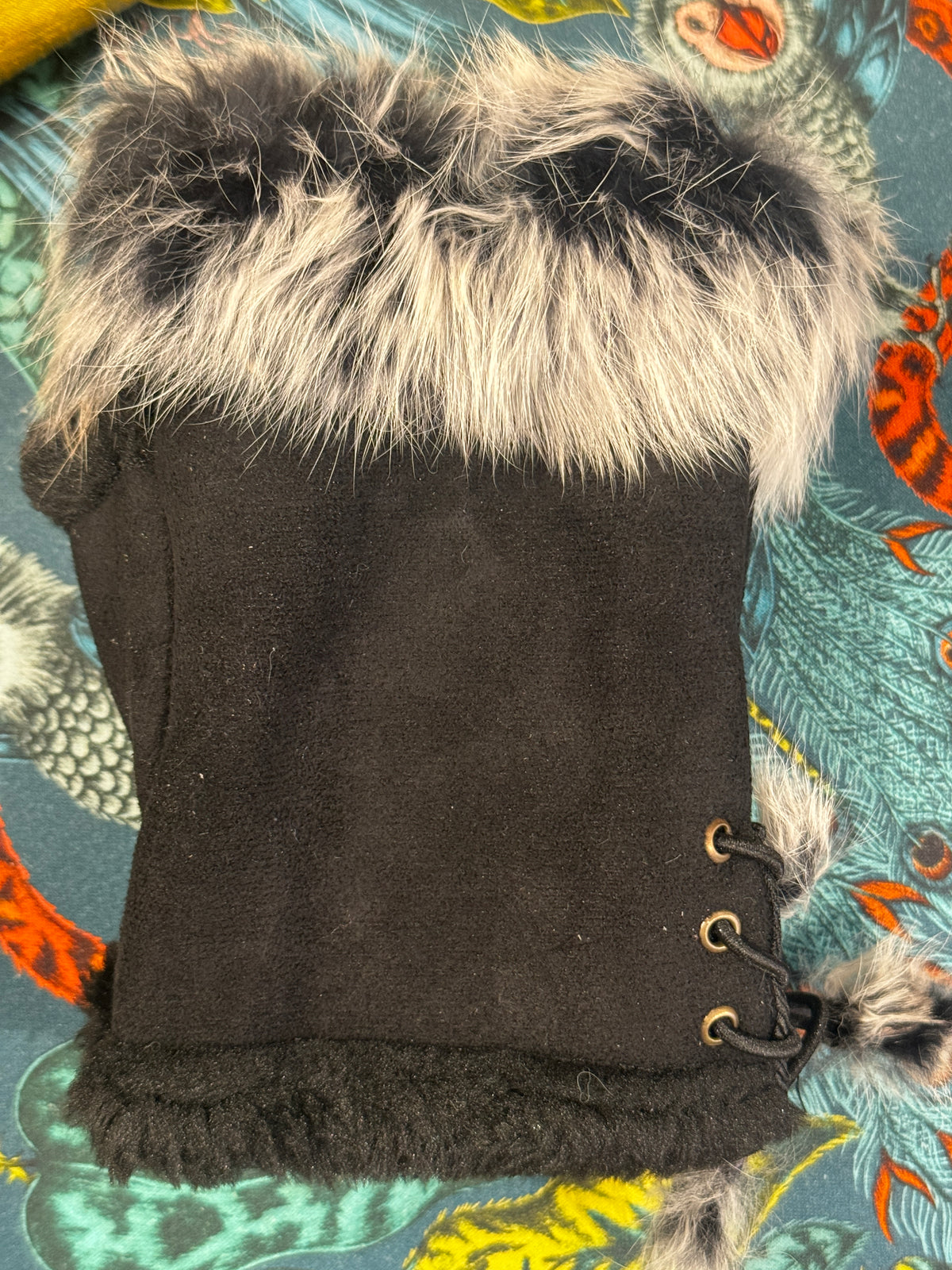 FINGERLESS & FURRYFUL GLOVES