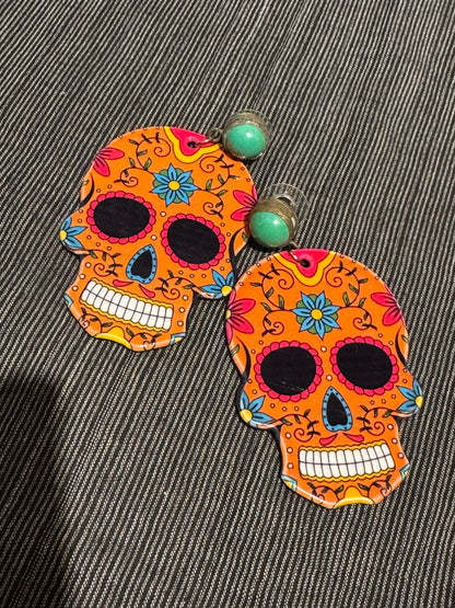 SKULL EARRINGS OF RESIN AND GEMSTONE TOPS