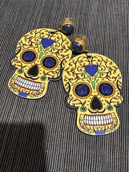 SKULL EARRINGS OF RESIN AND GEMSTONE TOPS
