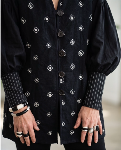 B&W WOOL VEST