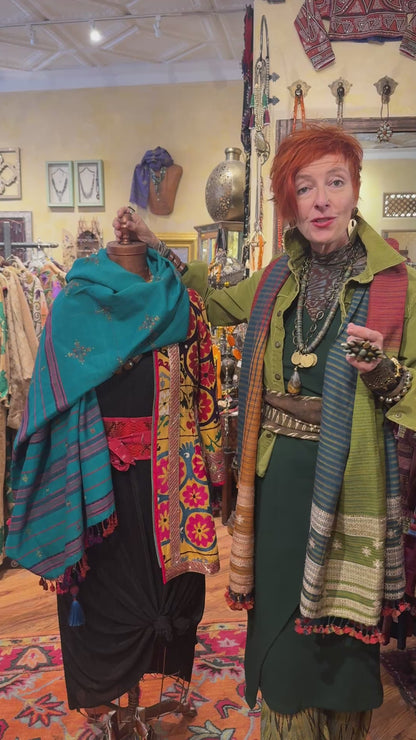 MASTERPIECE TEAL HAND-LOOMED SOOF WOOL SHAWL