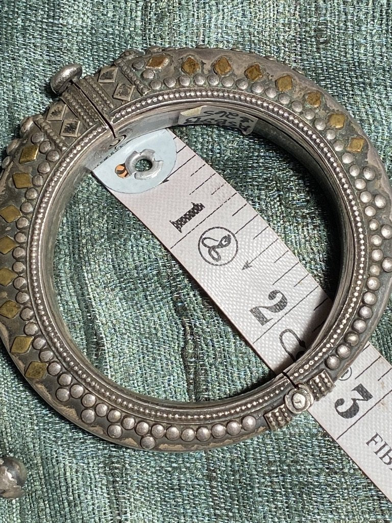 TRIBAL SILVER BANGLES