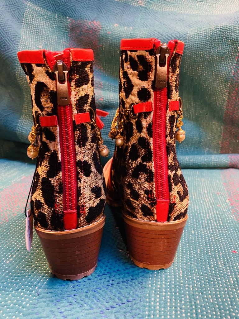 Leopard print bootie comfort zip back red piping Andrea Serrahn Serrahna