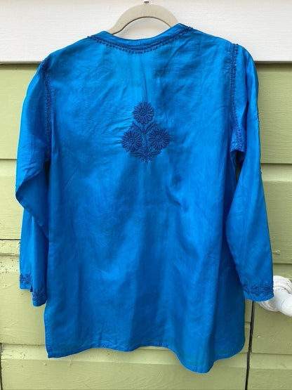 Silk kurti embroidered lapis blue Andrea Serrahn Serrahna