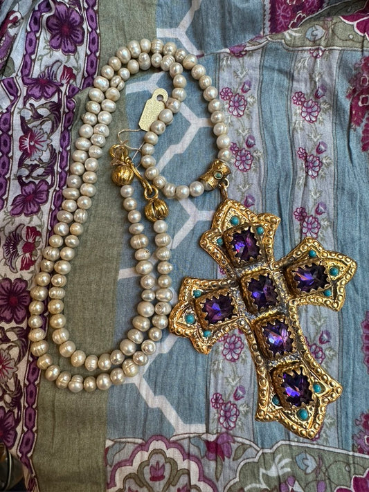 DIVINE IMMANENCE CROSS PEARL NECKLACE