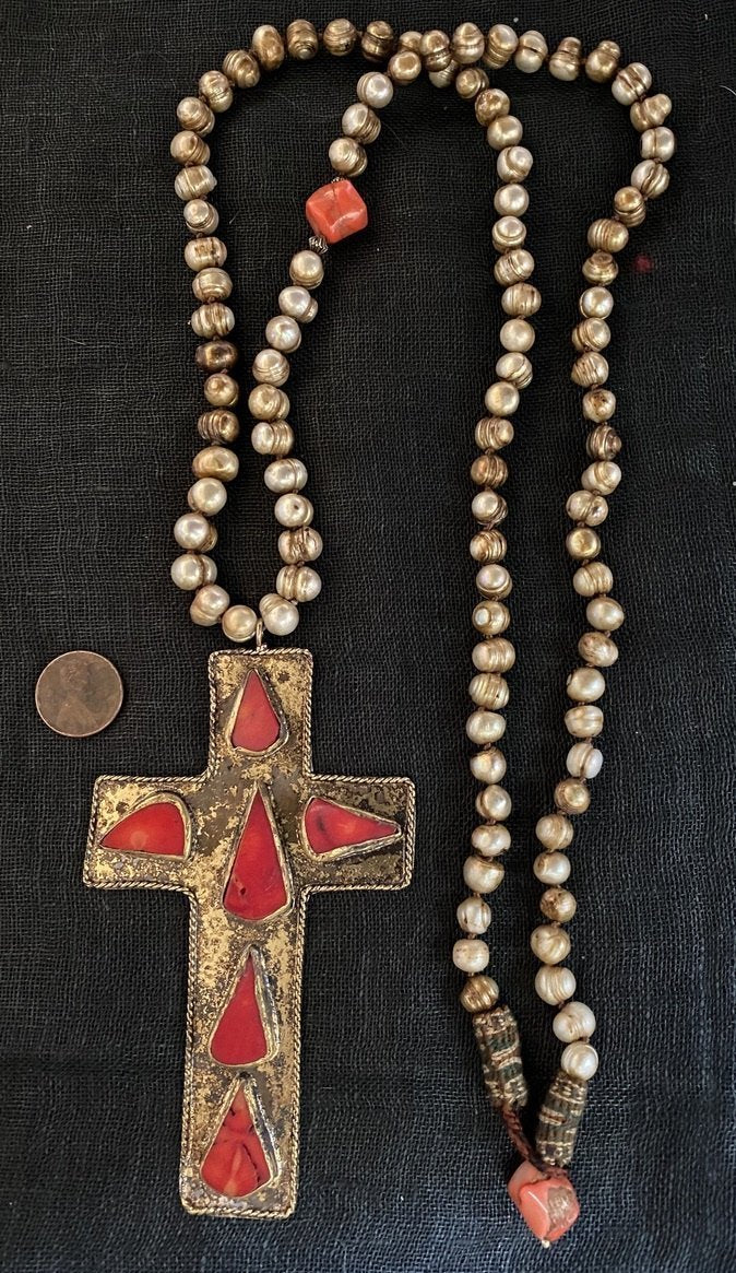 GEMSTONE STUDDED CROSSES WITH DIRTY PEARLS NECKLACE