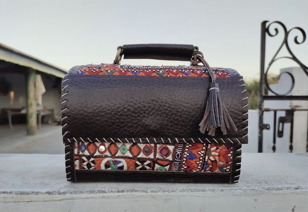 Lunchbox bag juti embroidery OOAK Andrea Serrahn Serrahna