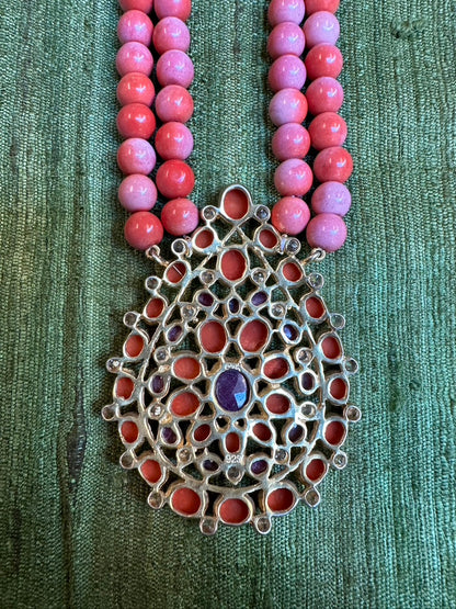ALL THAT GLITTERS CORAL& RUBY NECKLACE