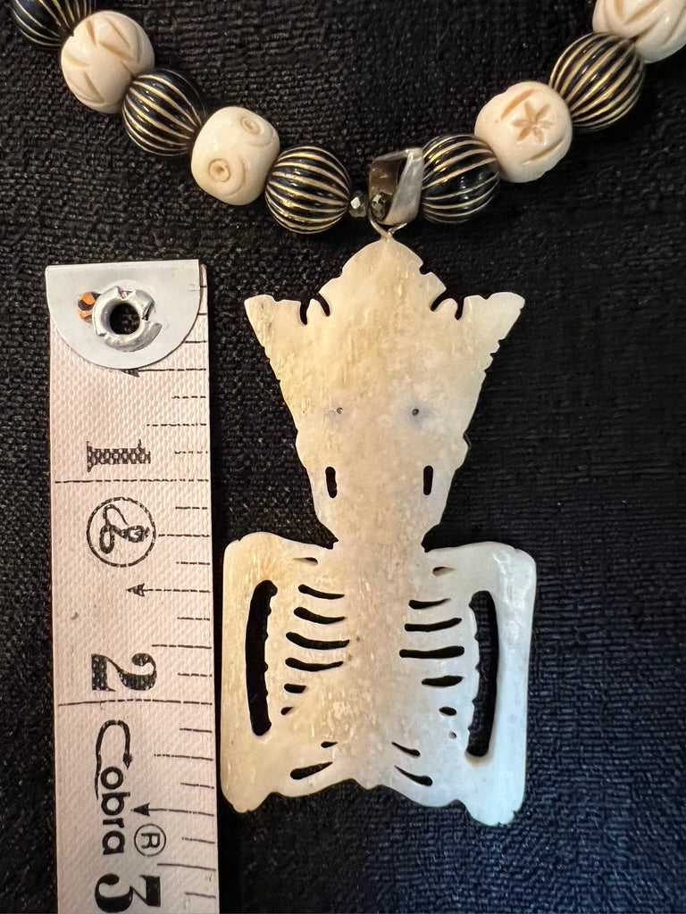RIBS AND BONES NECKLACE