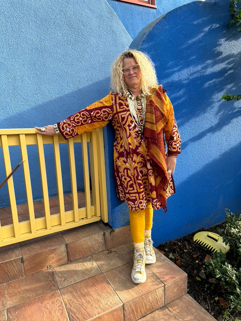 KALIA KURTI