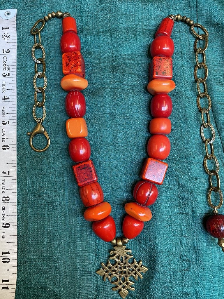 RED RADNESS NECKLACE