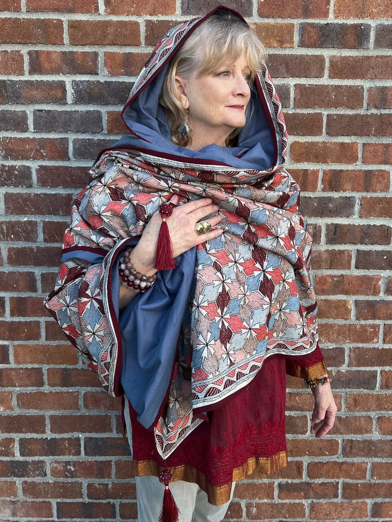 Hand-embroidered silk masterpiece shawl cotton lining tassels Andrea Serrahn Serrahna