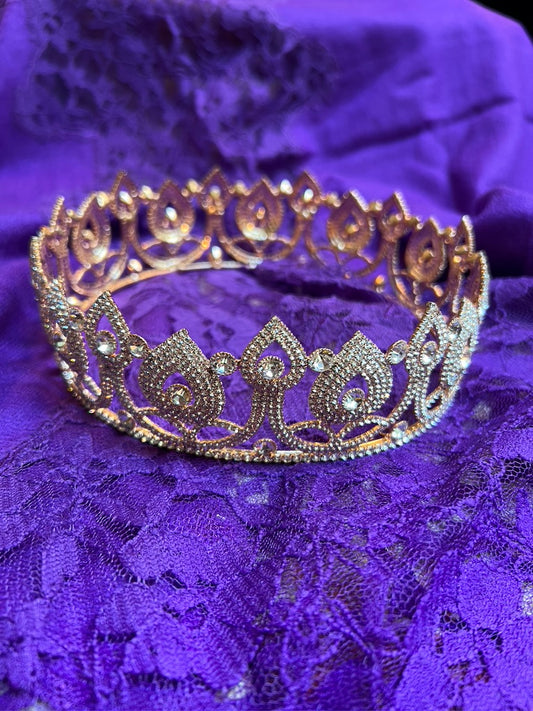 MAJESTIC CROWN
