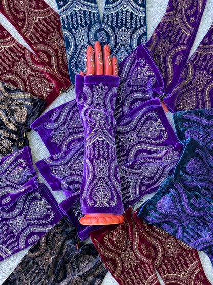 Velvet long fingerless gloves with metallic heart design Andrea Serrahn Serrahna