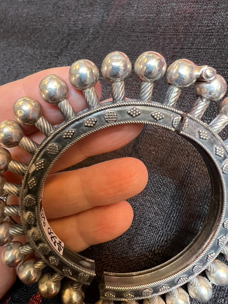 Rajastani tribal silver hinged bracelet sterling repoussé work Andrea Serrahn Serrahna