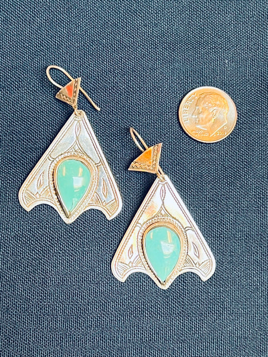 TURQUOISE WAVY TRIANGLES EARRINGS